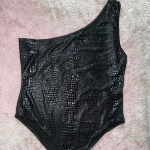 One shoulder crocodile embossed bodysuit